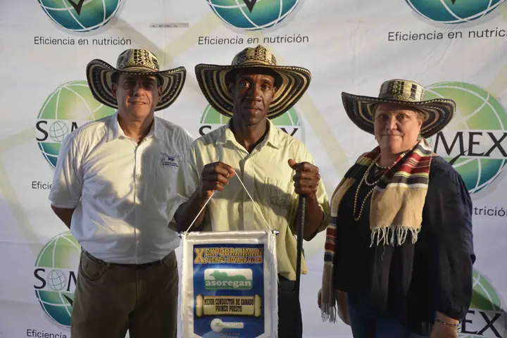 Ganado Brahman de Hacienda Monterrey — foto 49